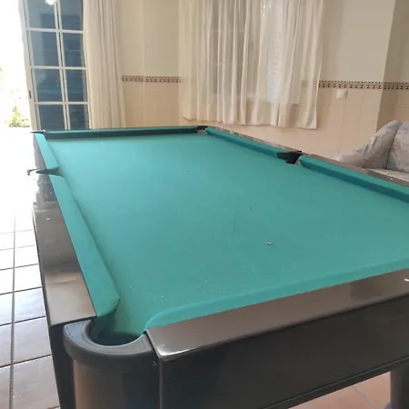 Sweet Lux Vau פורטימאו