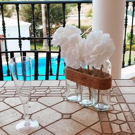 Sweet Lux Vau بورتيماو