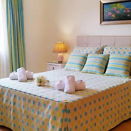 Sweet Lux Vau بورتيماو