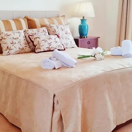 Sweet Lux Vau Villa *